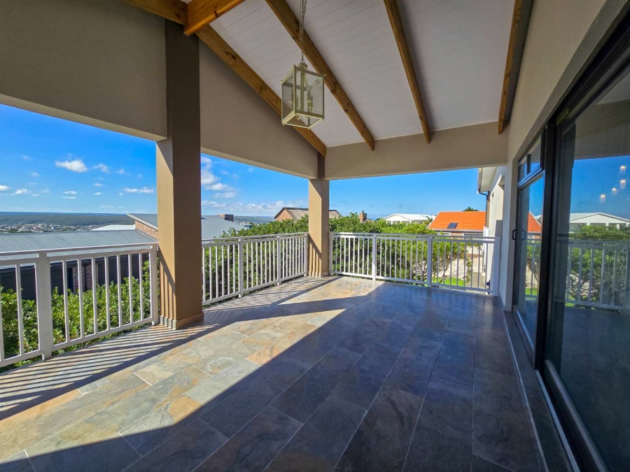 3 Bedroom Property for Sale in Stilbaai Wes Western Cape